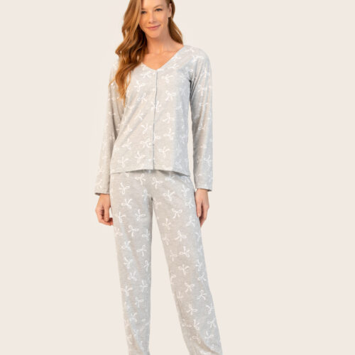 PIJAMA COM ABERTURA FRONTAL