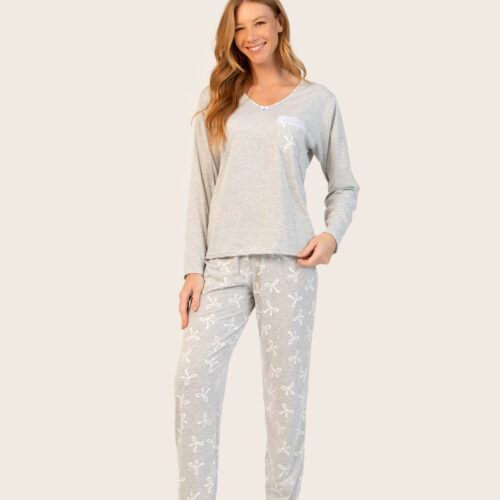 PIJAMA COM RENDA NO BOLSO