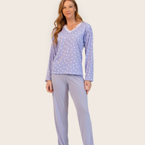 PIJAMA COM RENDA NO DECOTE